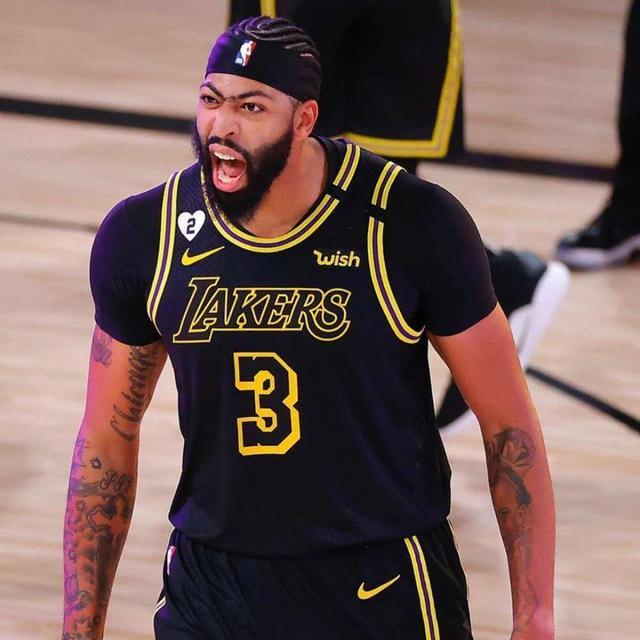  浓眉哥统治禁区湖人主场力克掘金队